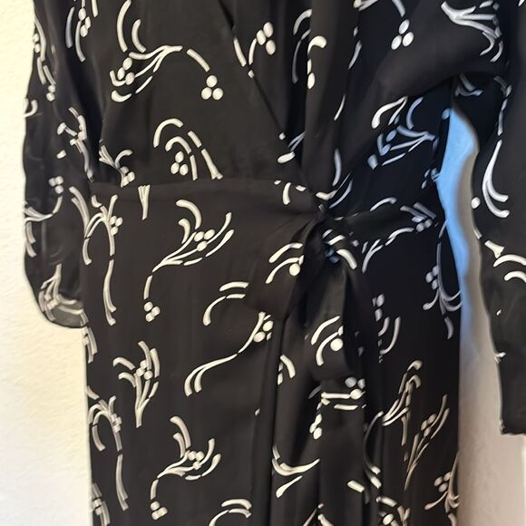 Joie Acanthia Silk Wrap Dress Size Small - Picture 6 of 7